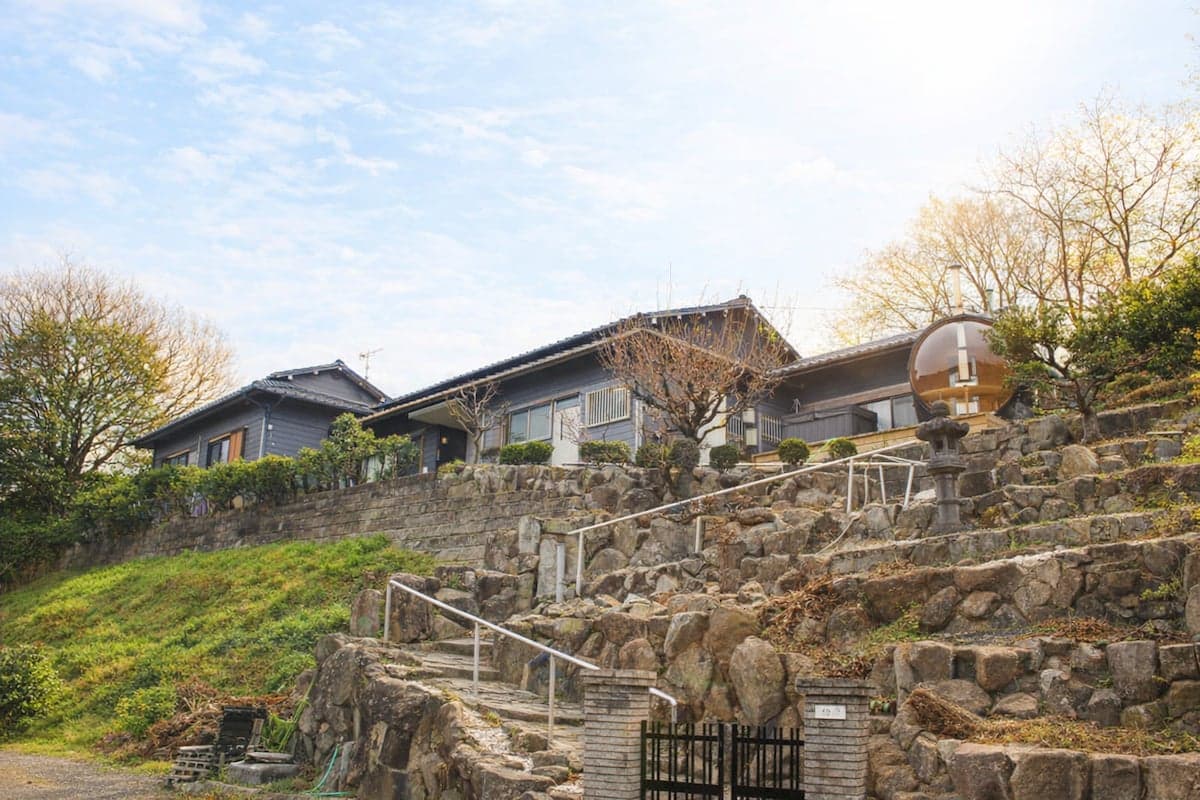 Ryofuan Shimanami villa photo 2 — 緑風庵しまなみ